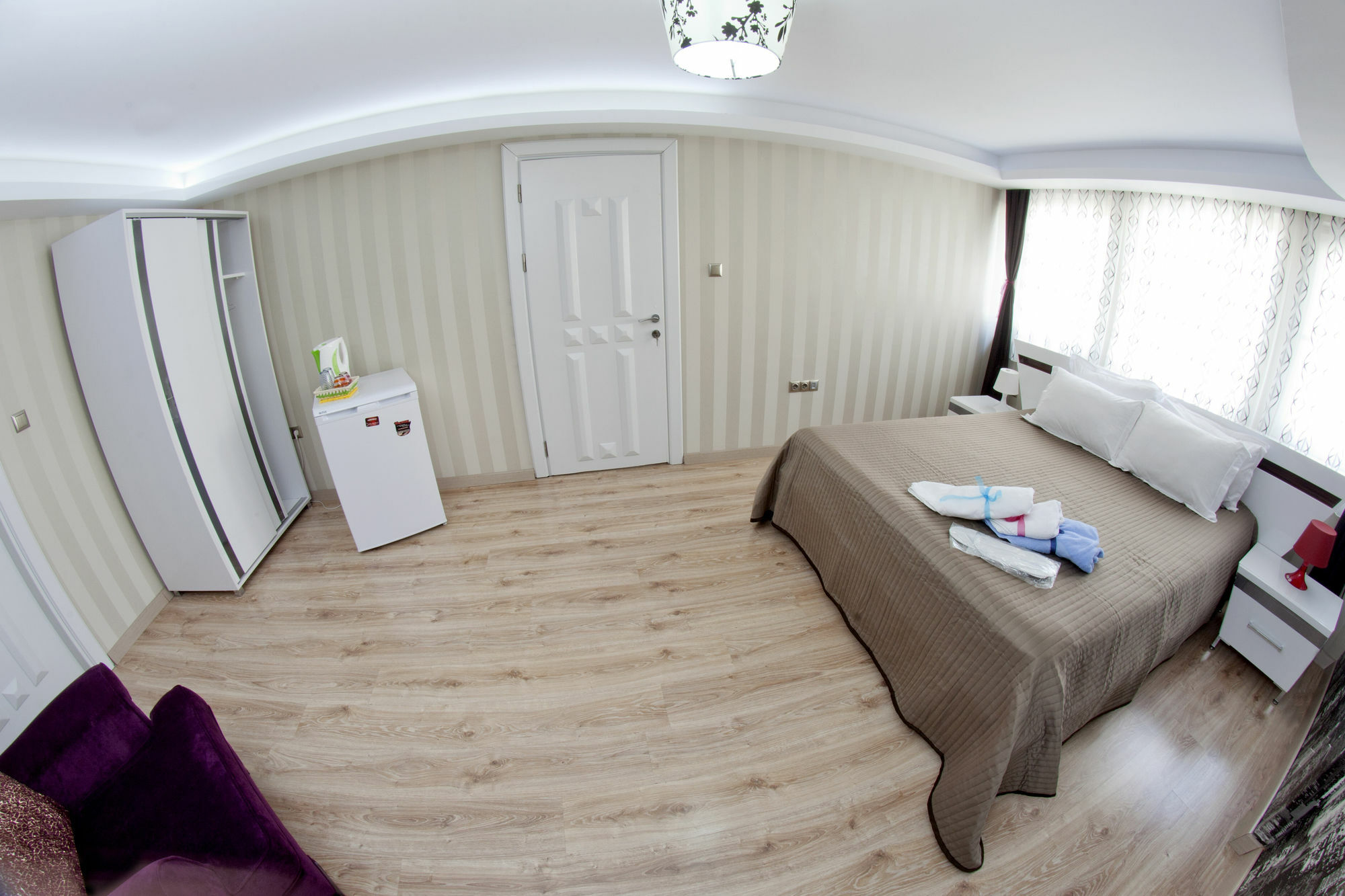 Daire House *